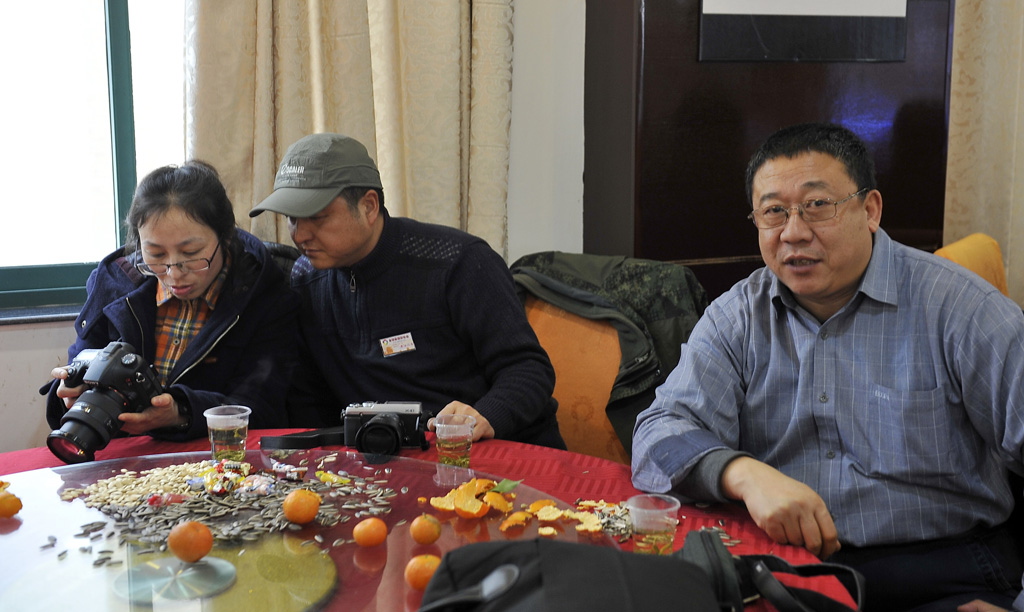 ���Ѱ���