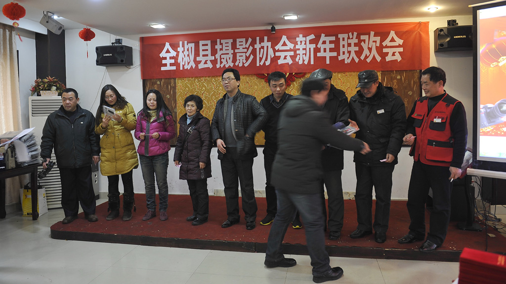 �Ͼ���Ӱ�������佱