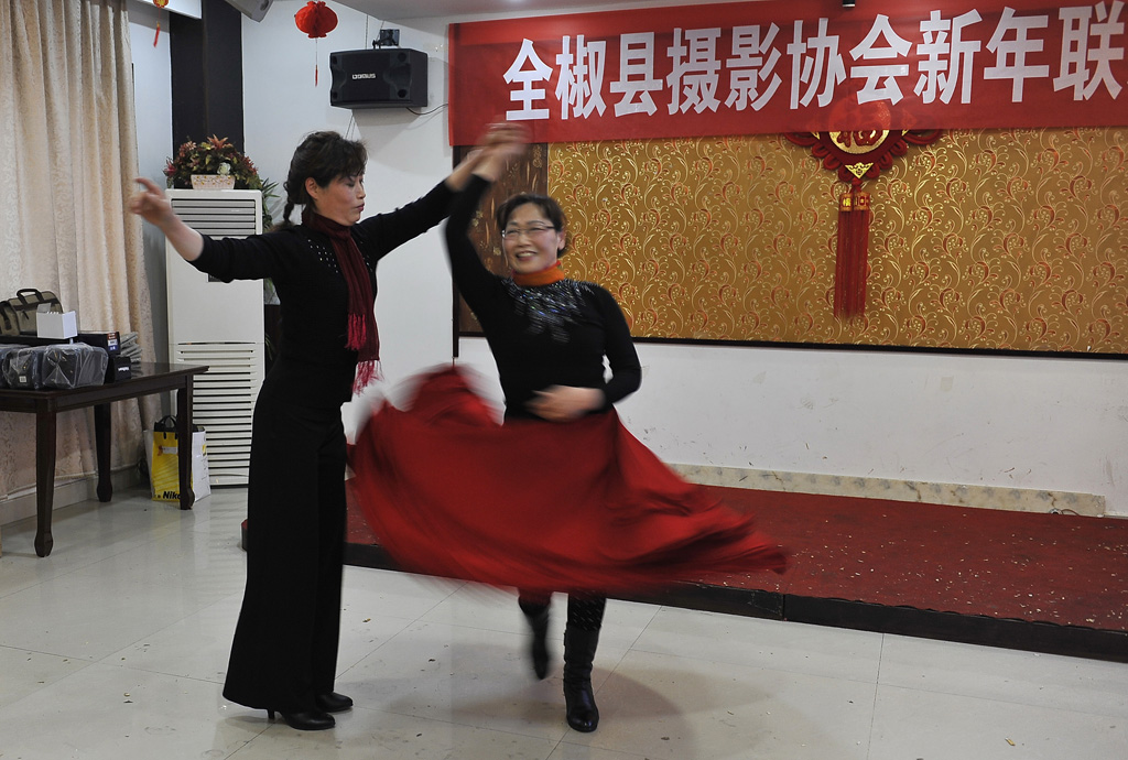 ���ѻ������