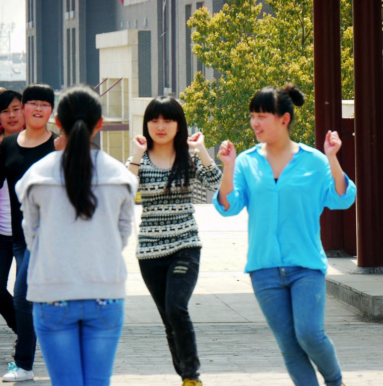 ���ֵ�Ů��