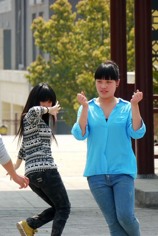 ���ֵ�Ů��