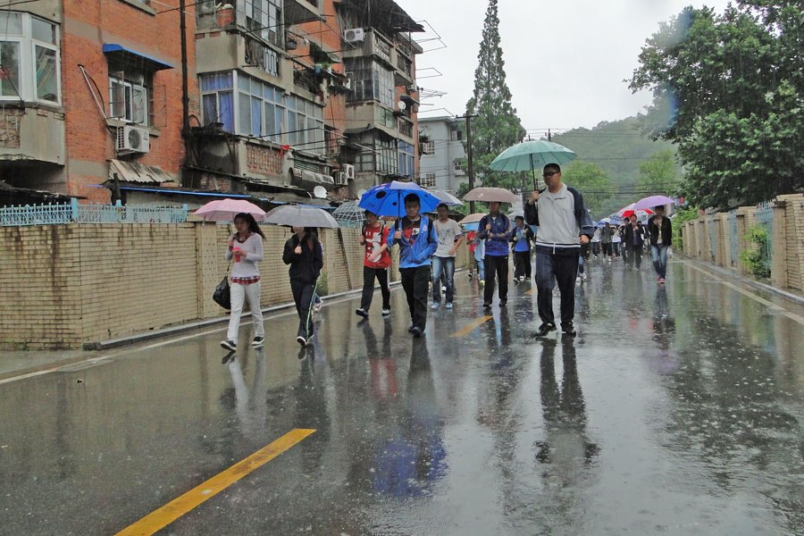 8ʱ30�֣���һ����������