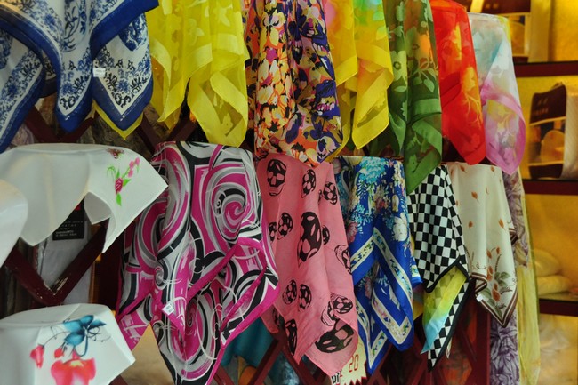 ������ɫ