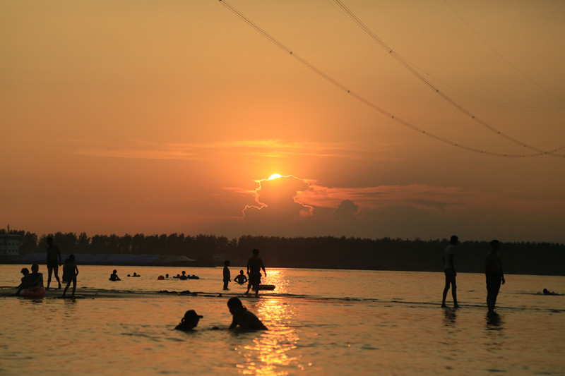 �ߺ�����ɽɳ̲