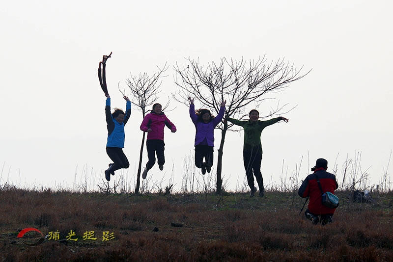 ��"��"��