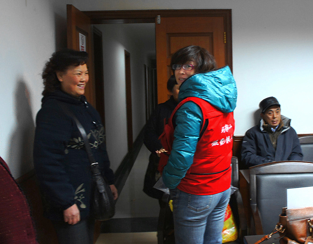 ����ɳ���ı�����Ư����