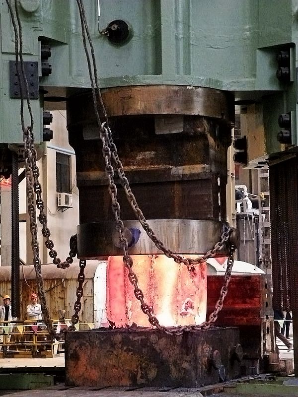 8000t��ѹ����ѹ����  (��)