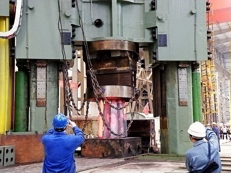 8000t��ѹ����ѹ����  (��)